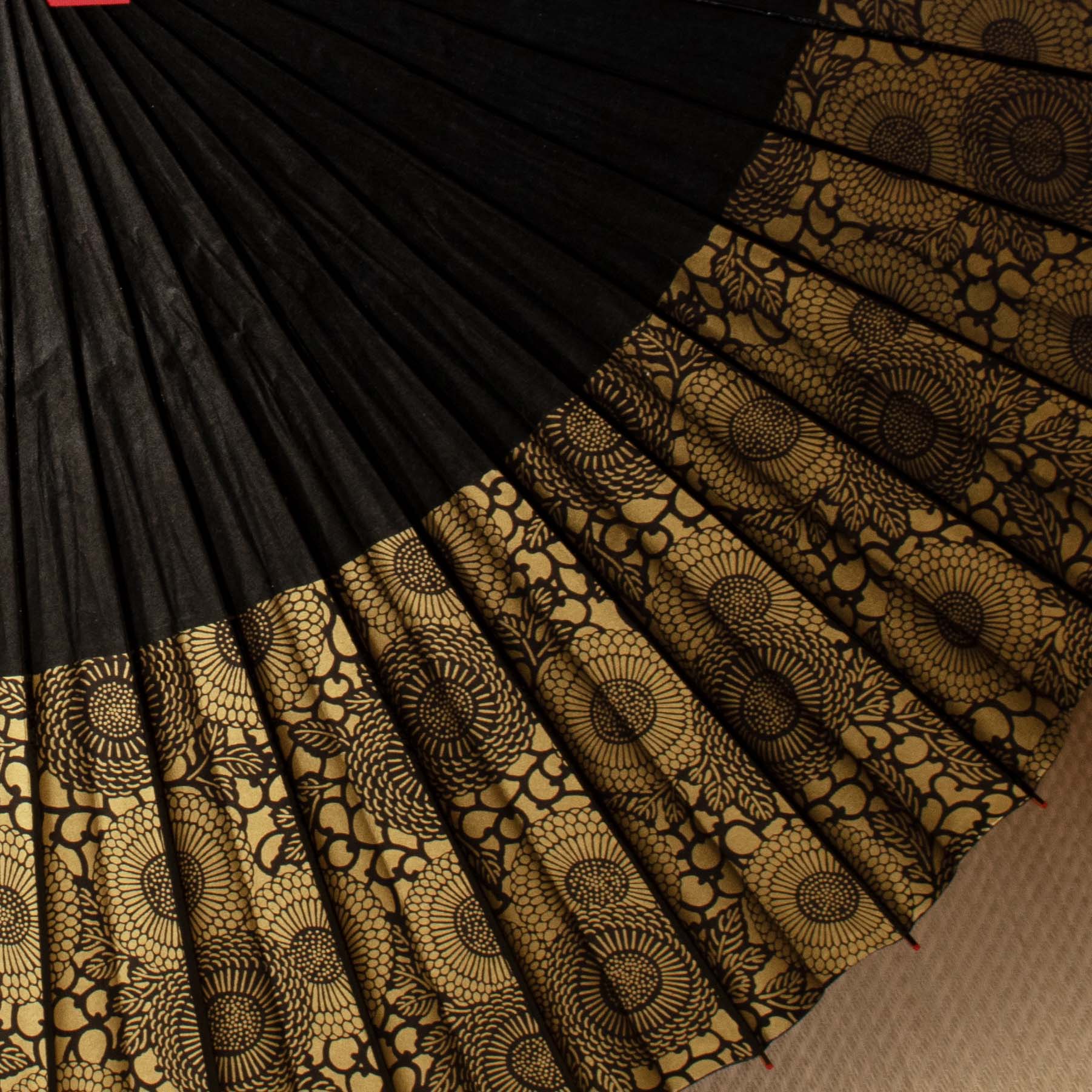 Tsukikage ni Chrysanthemum Arabesque/Gold