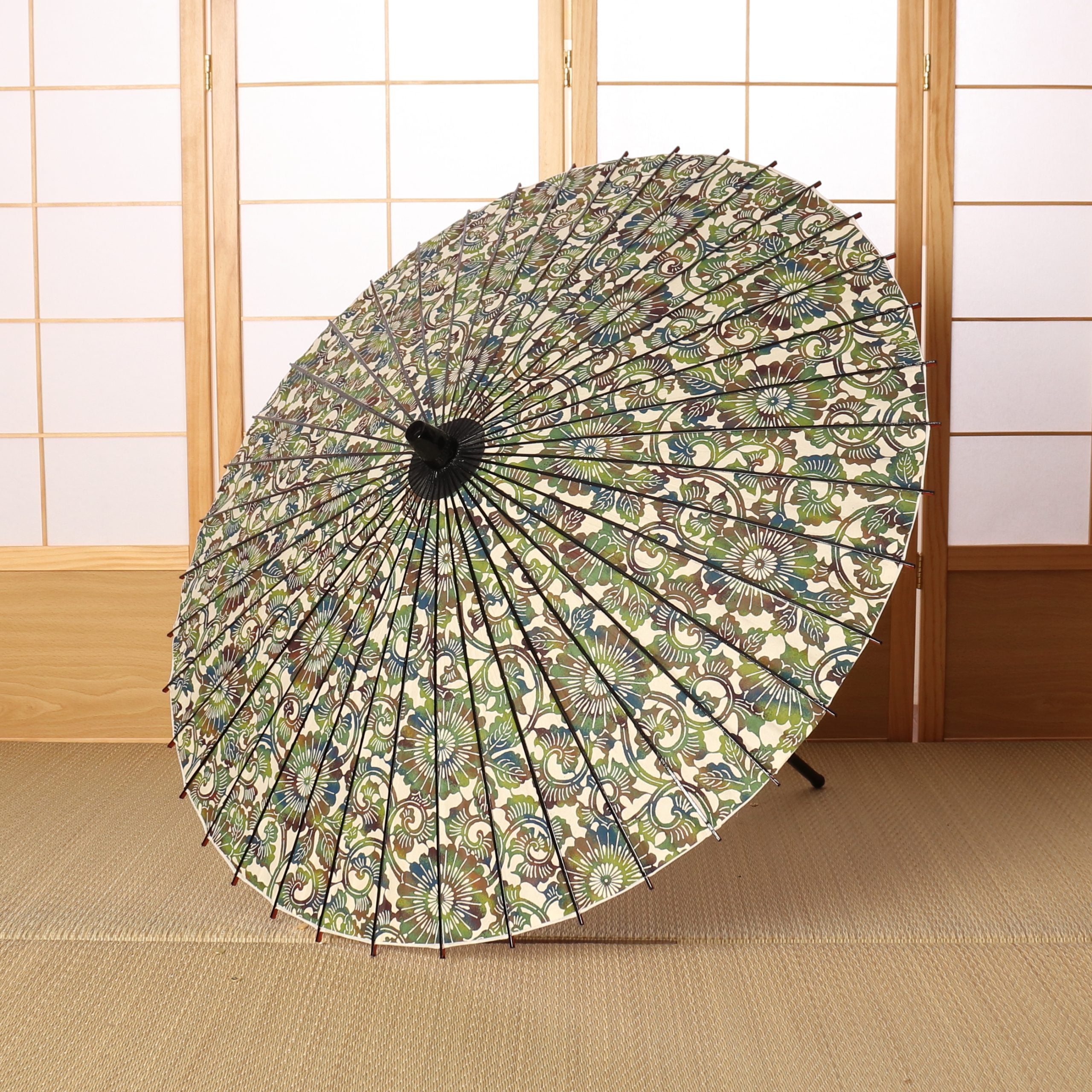 Paper Naturally Parasol “Black Bamboo” / Kiku Karakusa(Green/Pattern)
