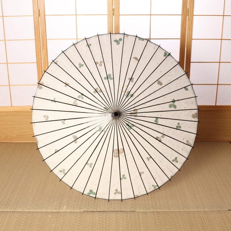 Paper Naturally Parasol “Black Bamboo”(White) / Clover Leaves
