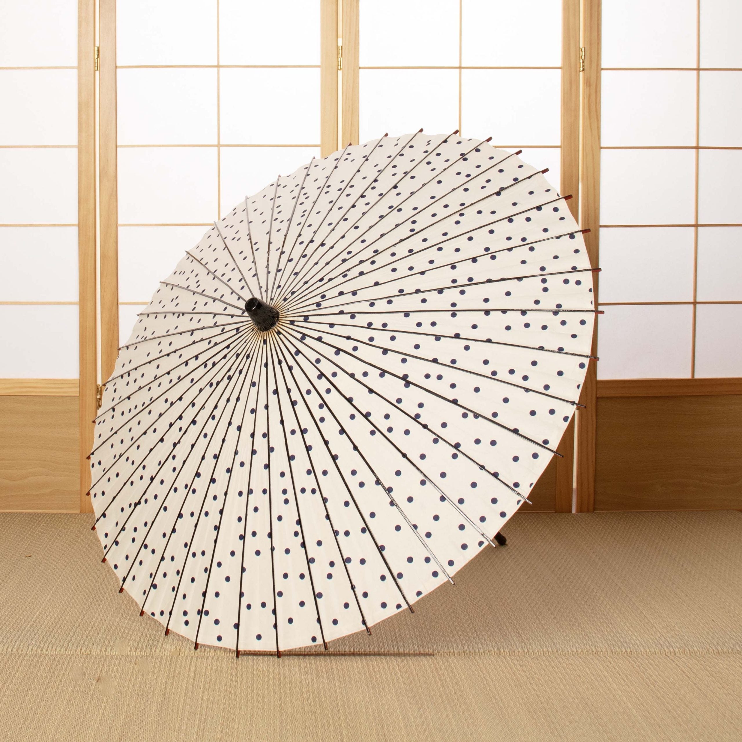 Paper Naturally Parasol “Black Bamboo” / Polka Dots