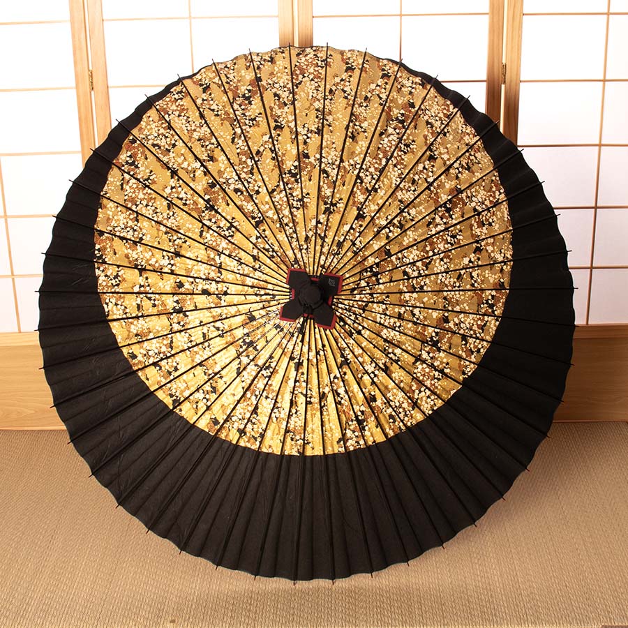 特選月奴 金彩京友禅 『雲どり流水梅に漆黒』