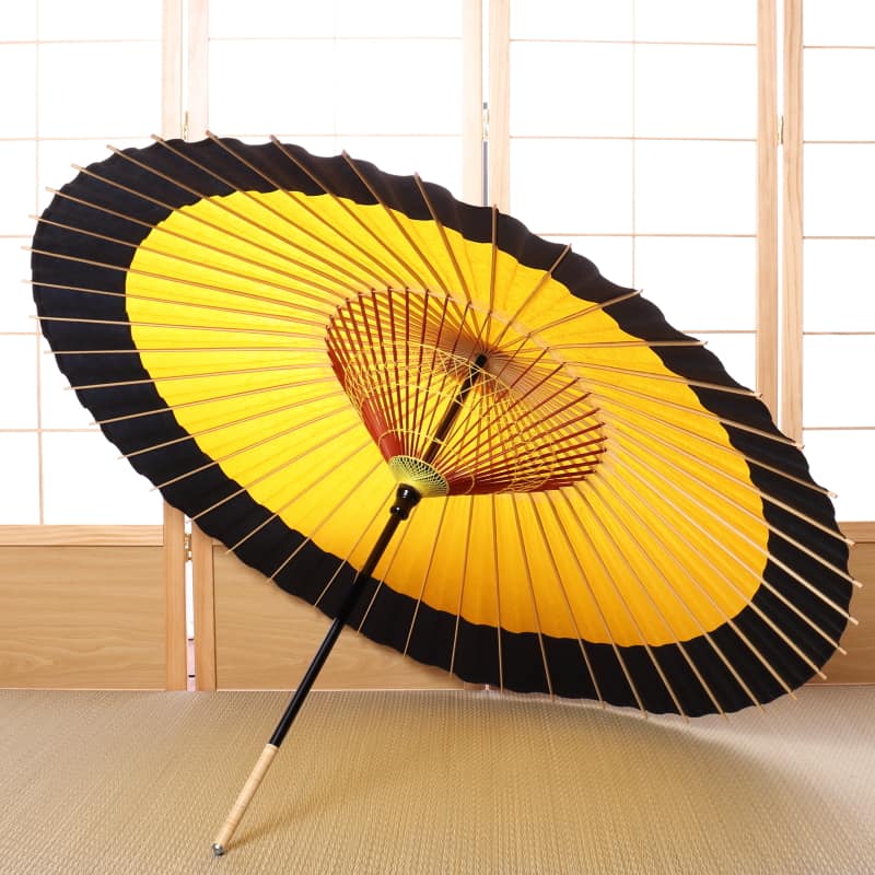 軒色変わり -黄金に漆黒-