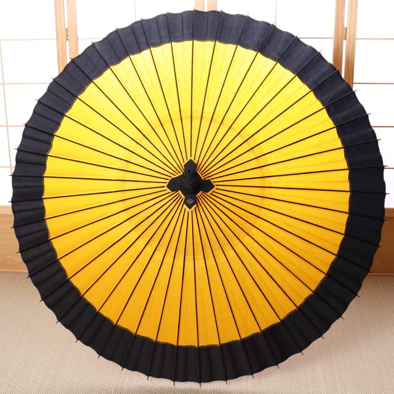 軒色変わり -黄金に漆黒-