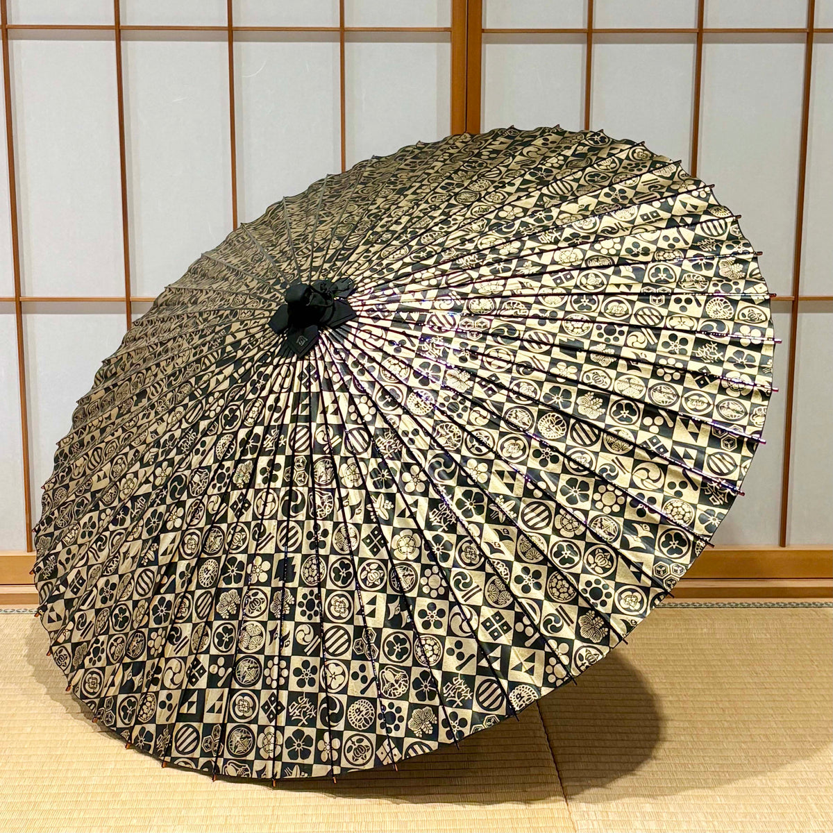 Blue and Ume Nagare / Kinsai Kyo-yuzen