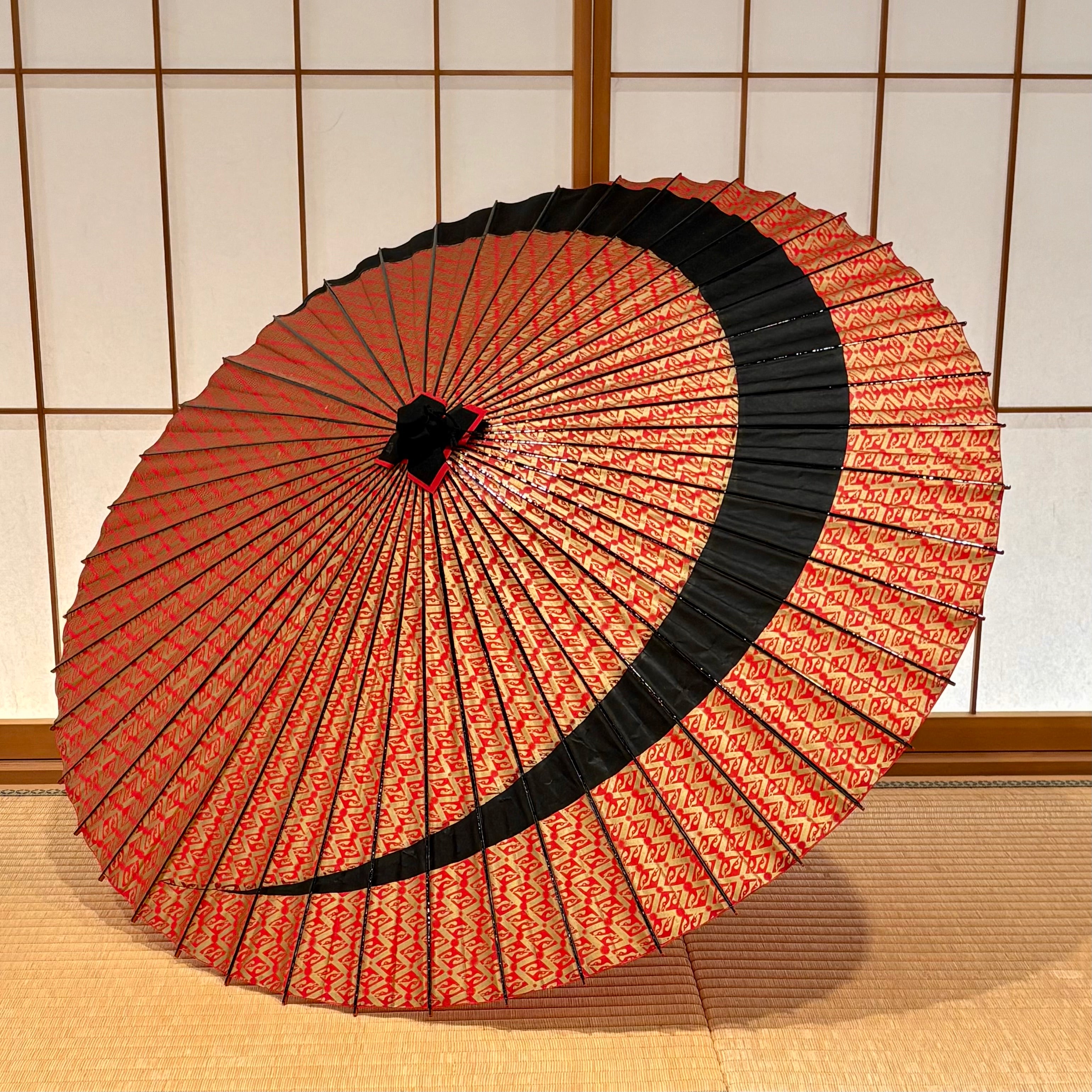 和傘｜番傘｜蛇の目傘｜和のディスプレイ｜古典柄 巴『蒼月』｜京都