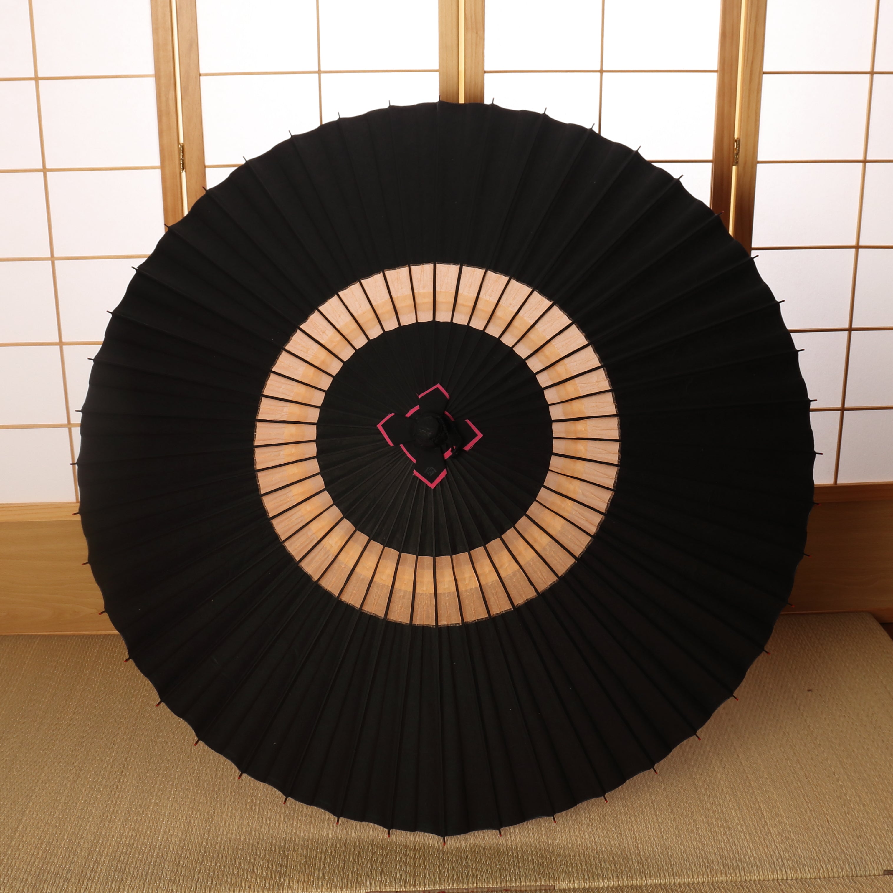 艶消し特選蛇の目柄 『漆黒に桃』