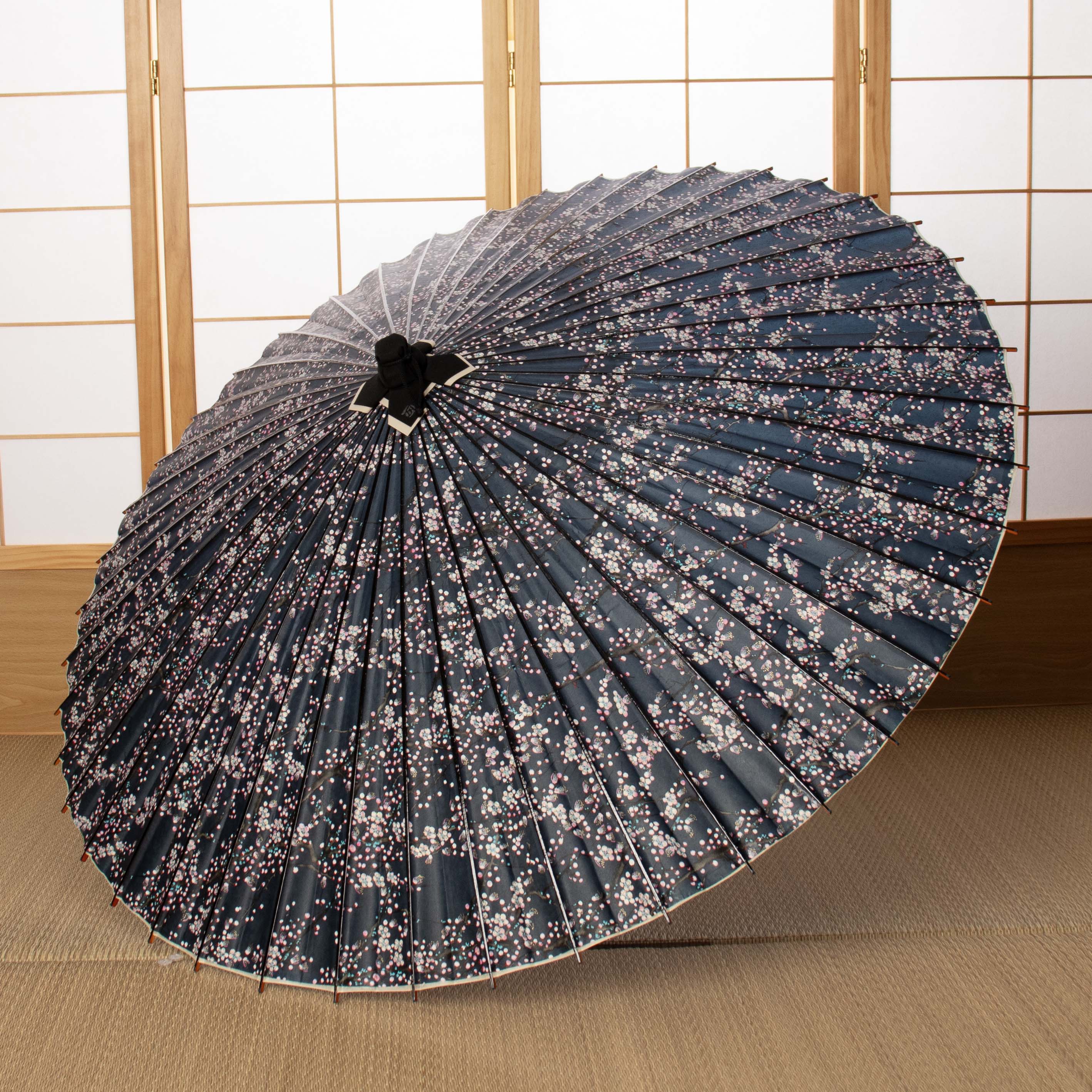 京友禅 黒竹『梅流水 濃藍（こあい）』 - 日本最古の京都和傘屋 辻倉