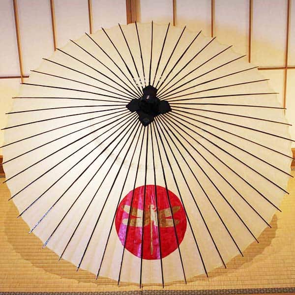 040 オリジナルロゴを番傘へ - 日本最古の和傘屋辻倉