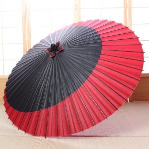 赤と黒の傘