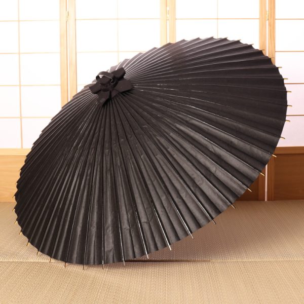 黒色の番傘