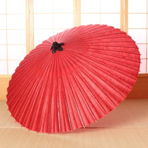 京都 黒谷の雲竜紙で製作した紅色の和傘