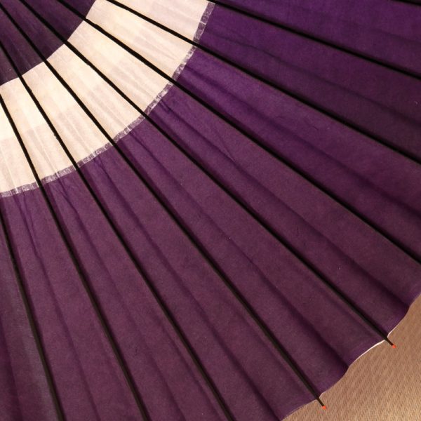 紫色の防水加工された蛇の目柄の和傘