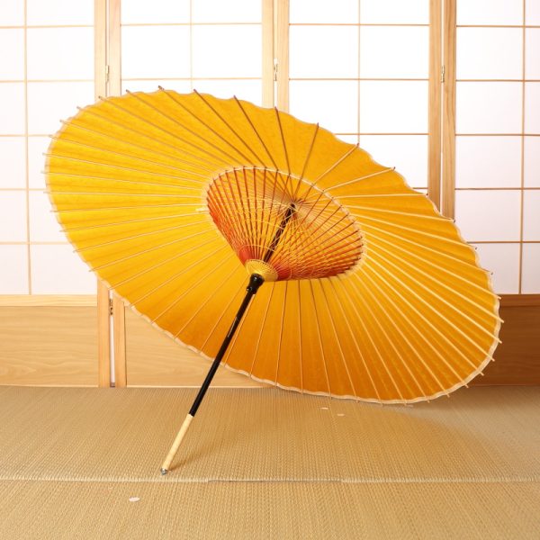 黄金色の和傘