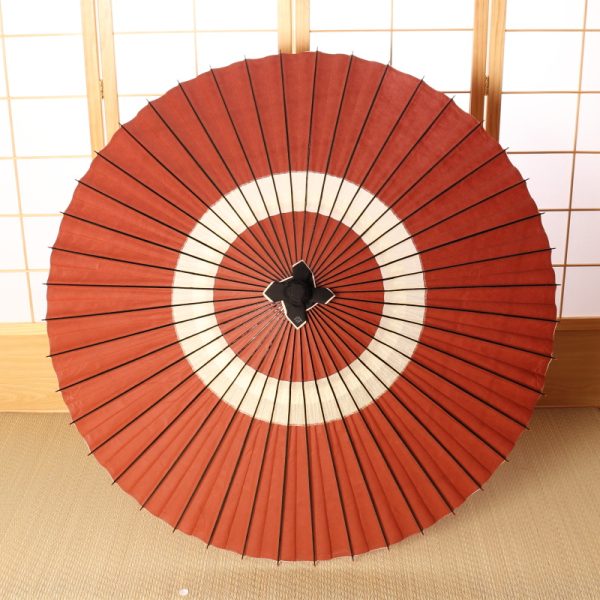 赤茶色の和傘